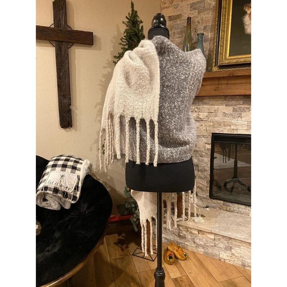 MER SEA Always by the Sea Women’s Gray Ombré Classic Cozy Wrap Scarf Fringed OS
